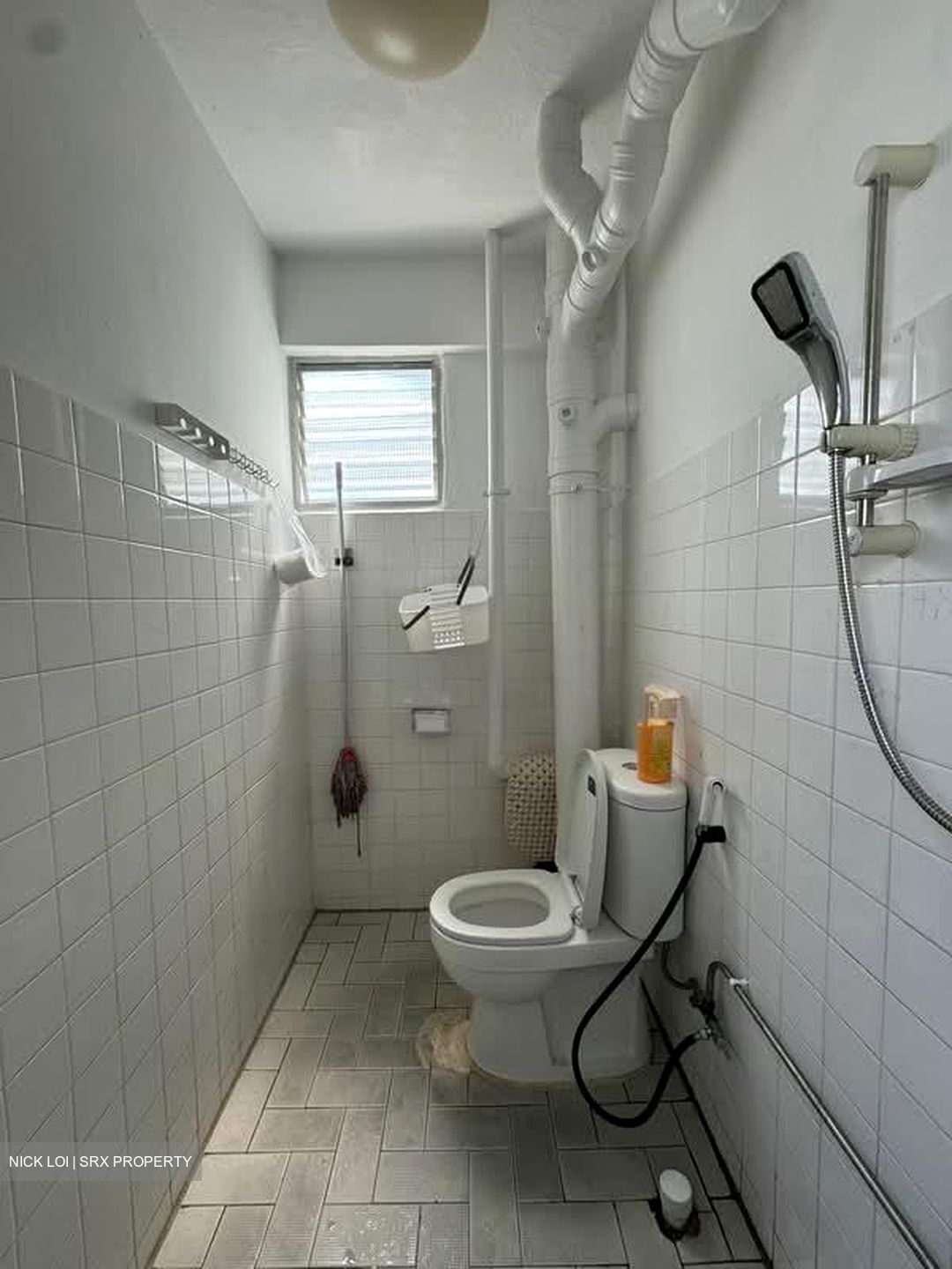 Yishun Street 22 (D27), Shop House #589658011